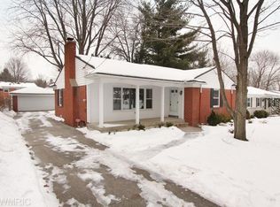 2107 Chelsea Dr NE, Grand Rapids, MI 49505