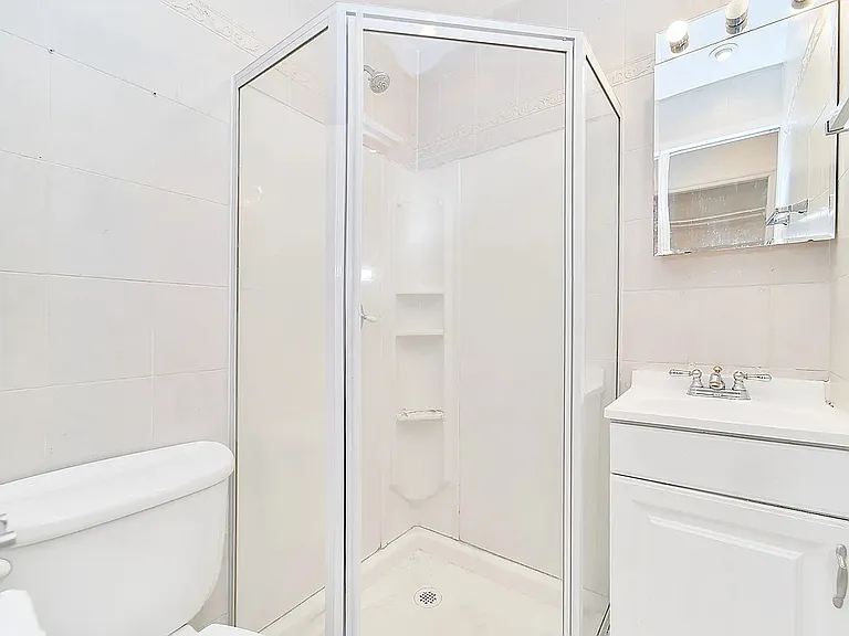 152 E 22nd St #5-C — Photo 14