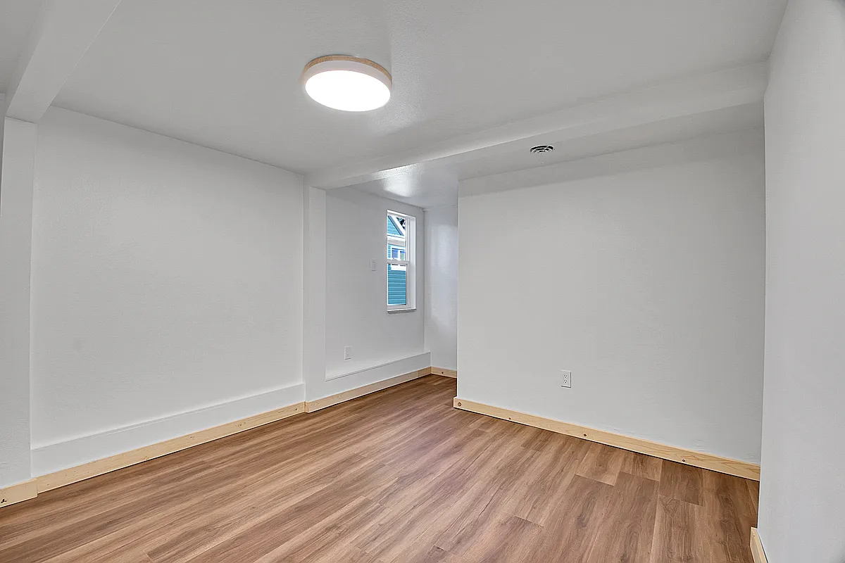 2nd bedroom - 30152 Hilltop Dr