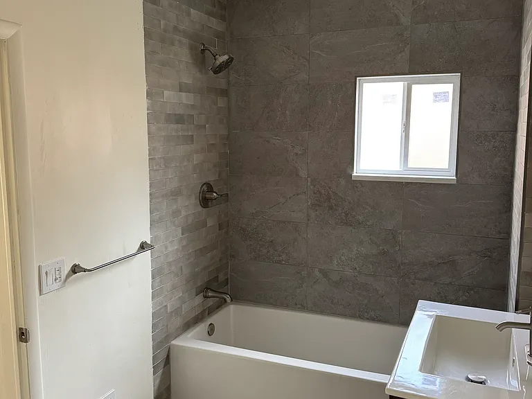 4312 Benton St — Photo 16