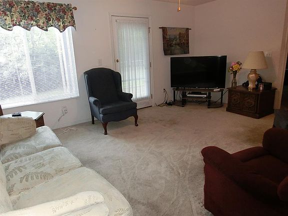 2nd image of 250 Postoak Ln