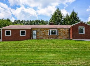 604 Valencia Rd, Mars, PA 16046