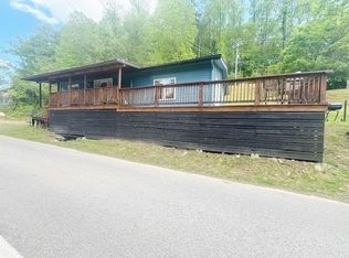 982 Highway 3400, Jenkins, KY 41537