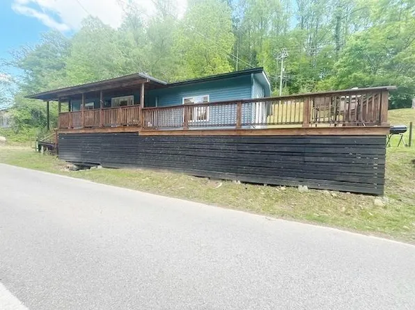 982 Highway 3400, Jenkins, KY 41537