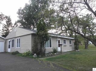 14 Gibson Rd, Silver Bay, MN 55614