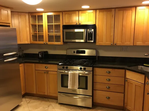 13 Albemarle St APT 1, Boston, MA 02115