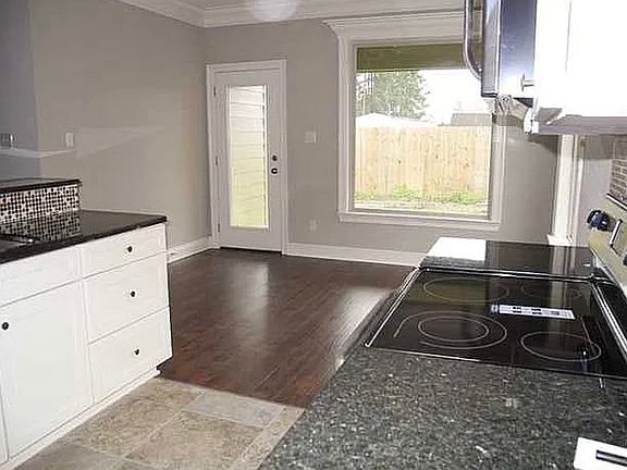 4th image of 413 Milton Estates Ln