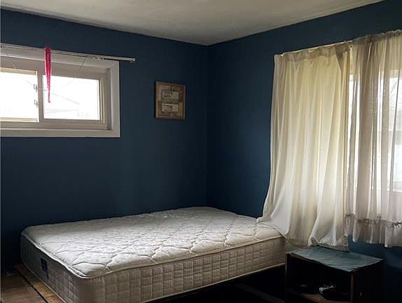 5th image of 205 Whispering Dr