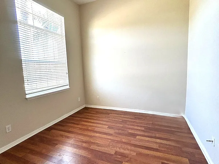 1357 Candy Apple Way — Photo 6