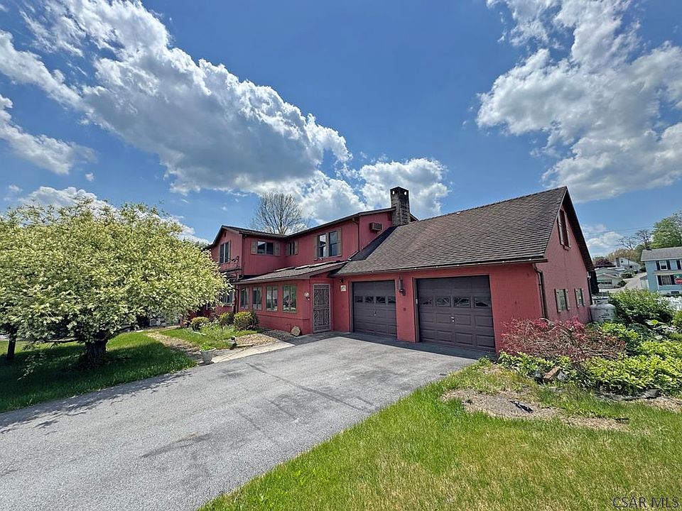 1st image of 527 Main St