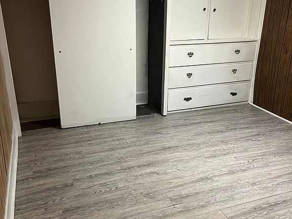 4th image of 211 Sherman St #3