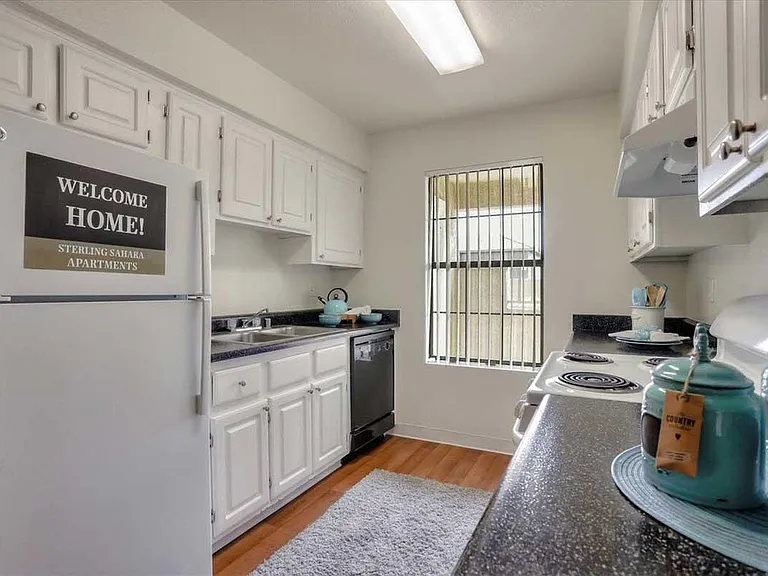 Sterling Sahara Apartments — Photo 11