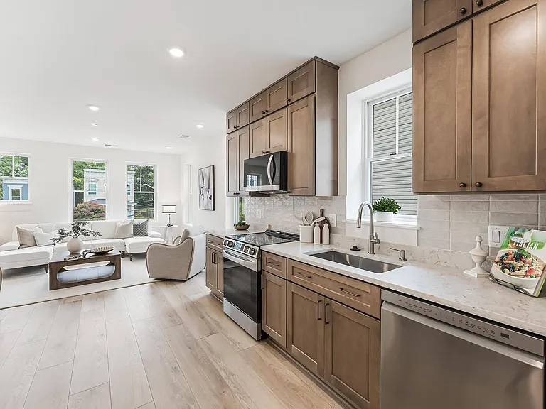 1262 Talbert St SE #1 — Photo 1