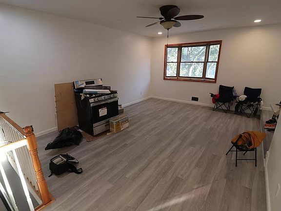 5th image of 70 Forest St #2