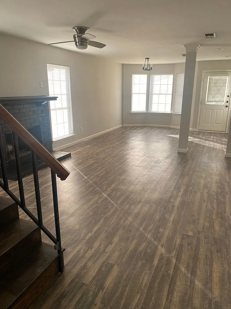 Building Photo - 318 Spanish Moss Dr