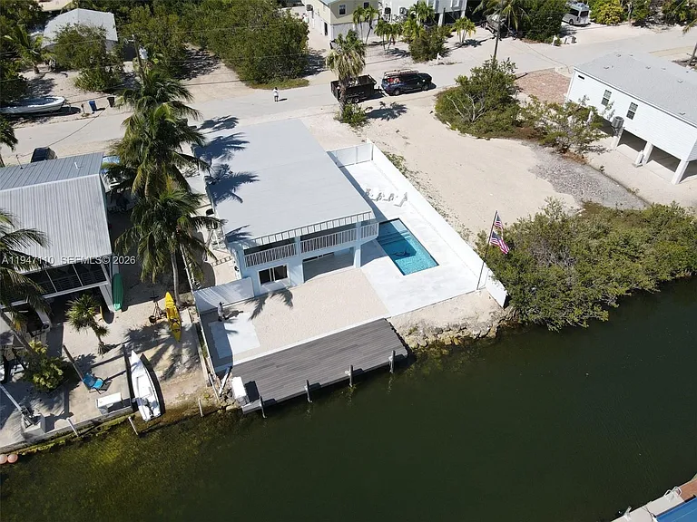 27346 Martinique Ln — Photo 10