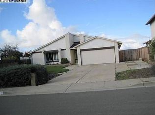 253 Pepperwood St, Hercules, CA 94547