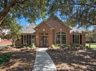 1902 Park Holw, Sugar Land, TX 77479