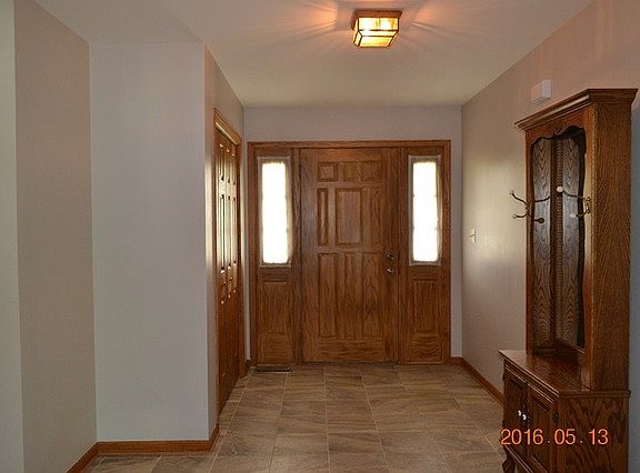 3rd image of 1514 Morraine Dr