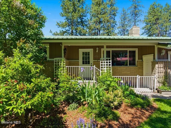 4761 E Woodland Dr, Post Falls, ID 83854