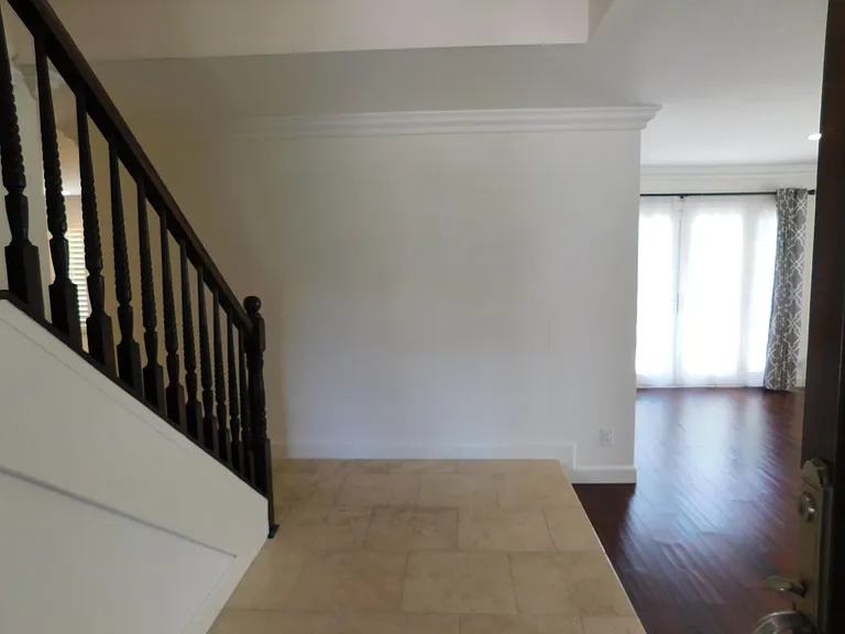8312 Kingsdale Dr — Photo 4