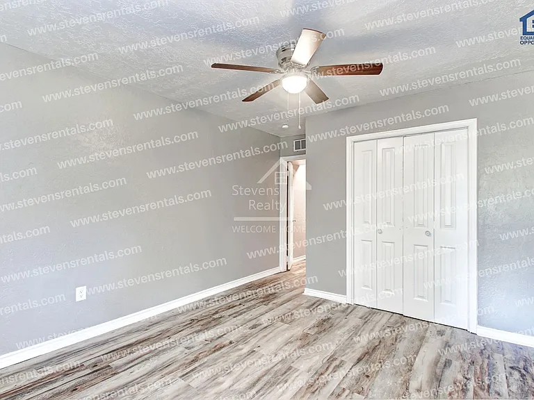 1210 NW Irwin Ave — Photo 32