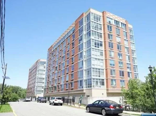 600 12th St APT 709, Palisades Park, NJ 07650