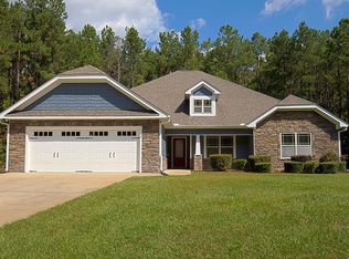 19 Ohana Cir, Seale, AL 36875