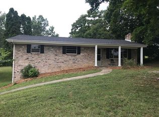 685 Alpha Dr, Morristown, TN 37814
