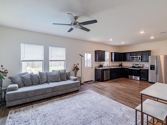 5th image of 301 Wonderful Life Way