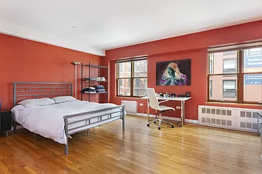 Rented by Warburg