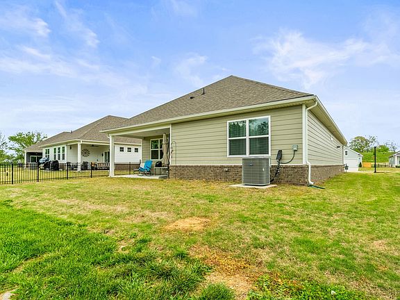 5th image of 6340 Japonica Ln