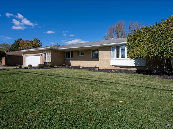 480 Lakeview Ave, Orchard Park, NY 14127