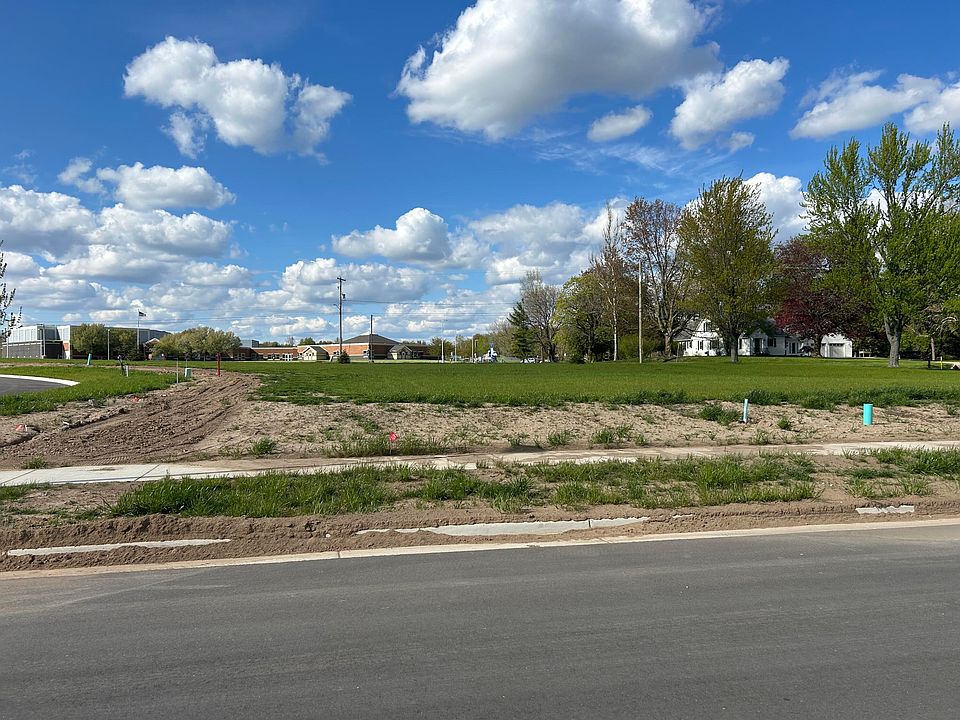 1st image of 101 N Orchard Ave