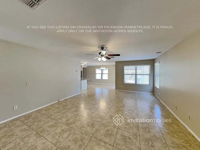 12808 N Main St — Photo 6