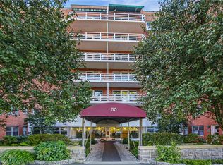 50 Popham Rd APT 1A, Scarsdale, NY 10583