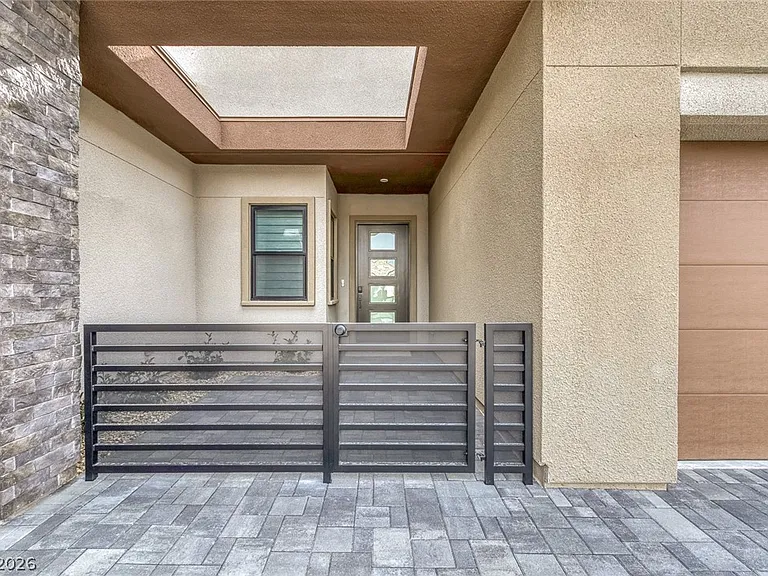 5008 Terramont Dr — Photo 4