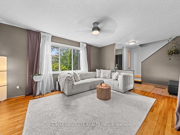 5th image of 791 Borthwick Ave