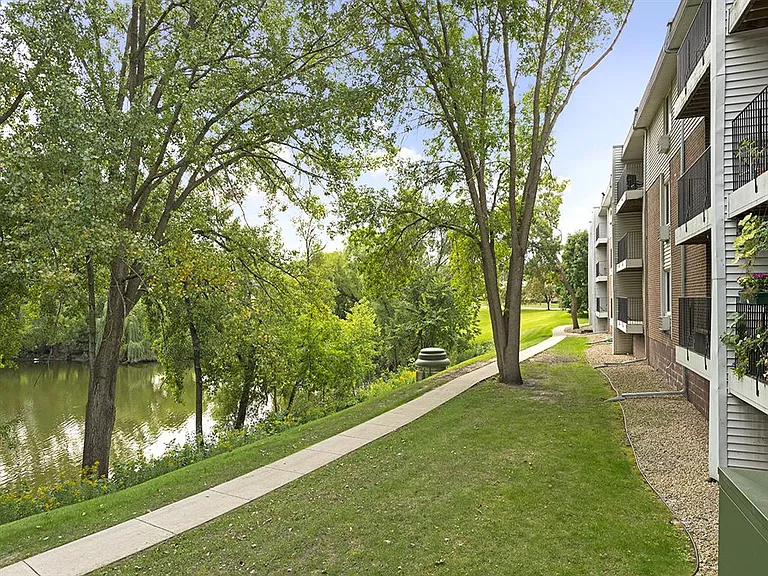 Willow Pond — Photo 24