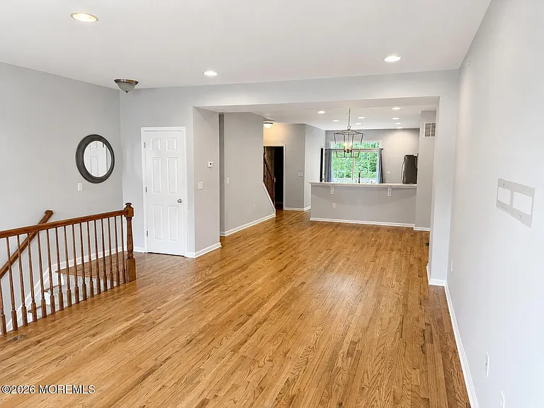 235 Yale Blvd — Photo 2
