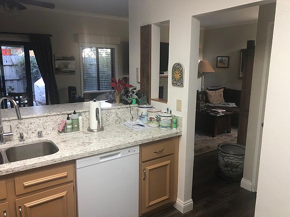 4th image of 2335 Mohican Ln