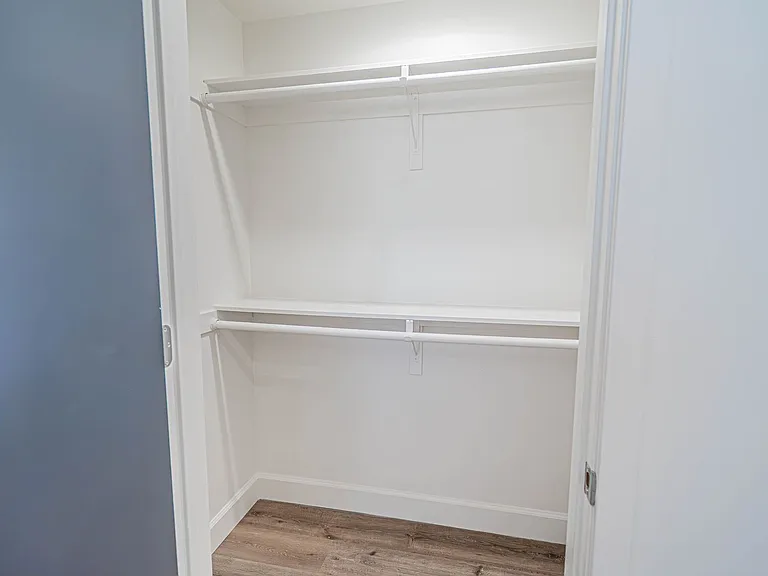 14550 Burbank Blvd #102 — Photo 14