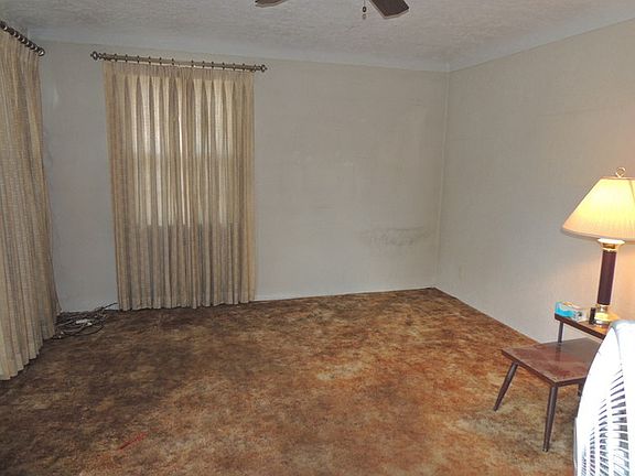 5th image of 505 W Boys St