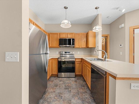 5th image of 8624 Savanna Oaks #H