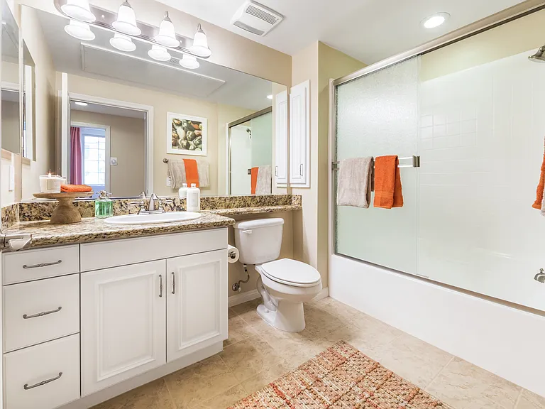 Mirasol Apartment Homes — Photo 5