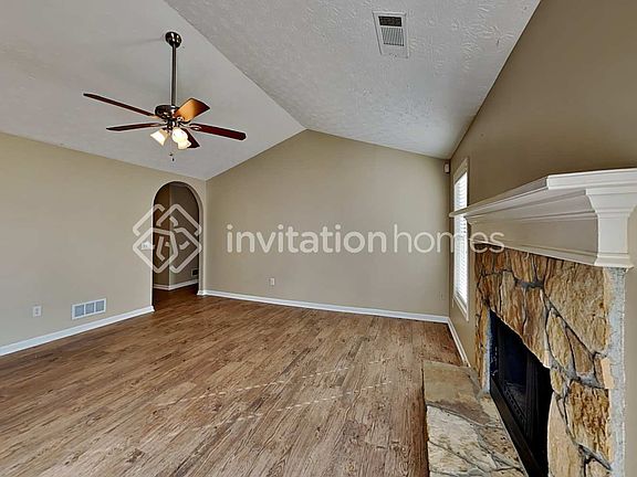 4th image of 4189 Alaina Ave