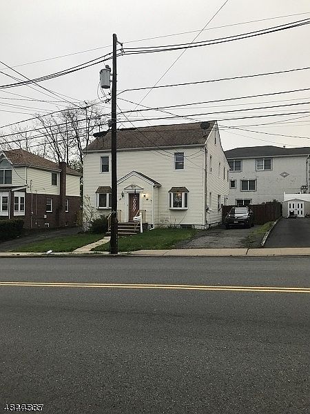 1st image of 17 Centre St #19