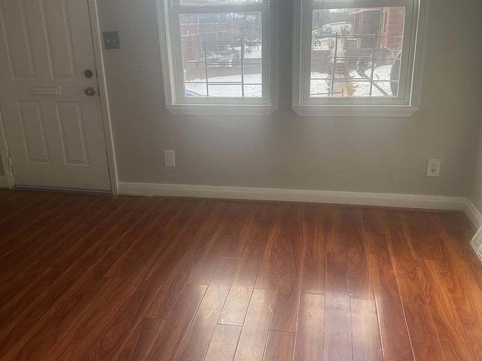 2nd image of 2745 Round Rd