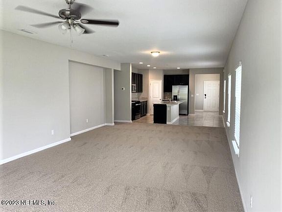 5th image of 305 BERMUDEZ Way