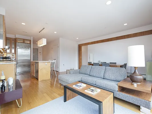 Sold by Sotheby's International Realty | media 2